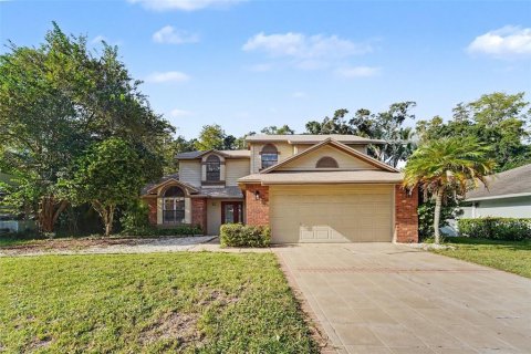 House in Tampa, Florida 4 bedrooms, 188.03 sq.m. № 2430324