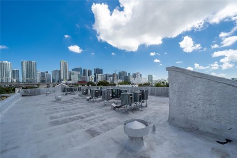 Immobilier commercial à vendre à Miami, Floride № 2091257 - photo 19