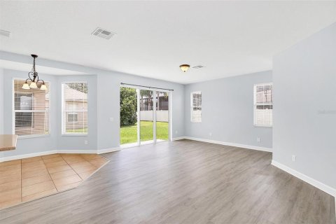 Villa ou maison à louer à Orlando, Floride: 4 chambres, 237.37 m2 № 2403536 - photo 16