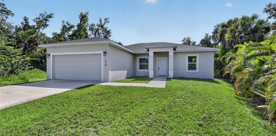 Villa ou maison à Rotonda, Floride 3 chambres, 141.77 m2 № 2396138