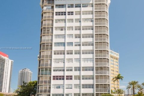 Copropriété à vendre à Hallandale Beach, Floride: 1 chambre, 96.15 m2 № 1874803 - photo 5