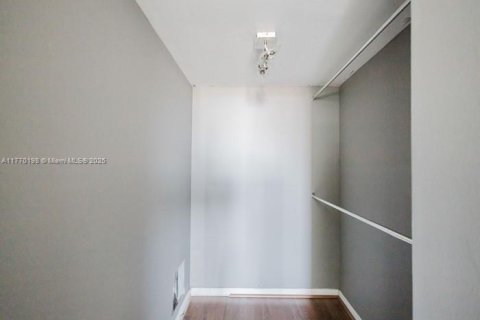 Copropriété à vendre à Hallandale Beach, Floride: 1 chambre, 96.15 m2 № 1874803 - photo 19