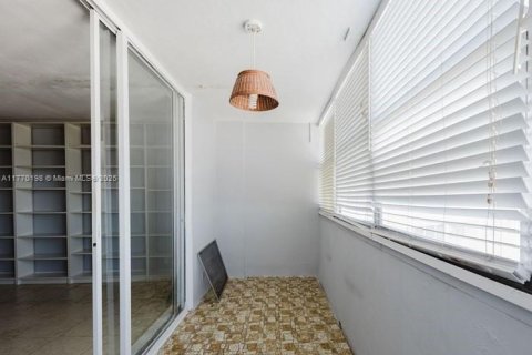 Copropriété à vendre à Hallandale Beach, Floride: 1 chambre, 96.15 m2 № 1874803 - photo 15
