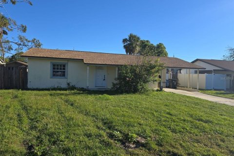Villa ou maison à Tampa, Floride 3 chambres, 102.66 m2 № 2104109