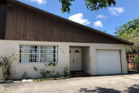 Casa en alquiler en Margate, Florida, 3 dormitorios, 104.61 m2 № 1189730 - foto 1