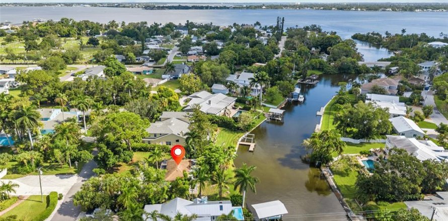 Casa en Bradenton, Florida 3 dormitorios, 202.53 m2 № 2329895