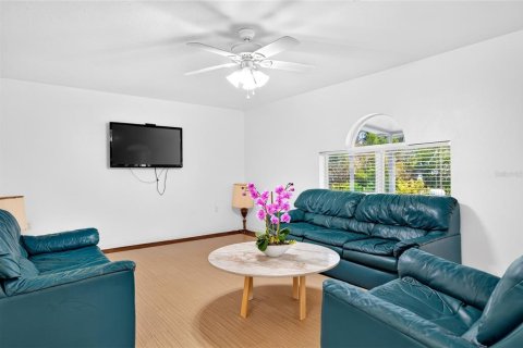 Villa ou maison à vendre à Ocala, Floride: 4 chambres, 206.24 m2 № 2201988 - photo 19