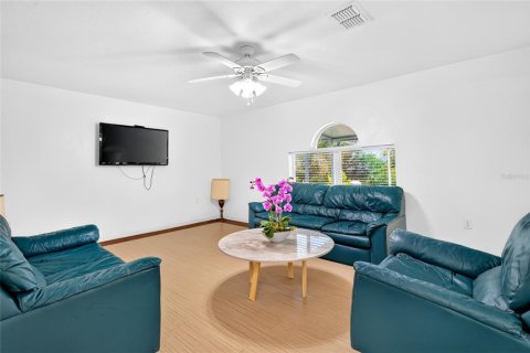 Villa ou maison à vendre à Ocala, Floride: 4 chambres, 206.24 m2 № 2201988 - photo 20
