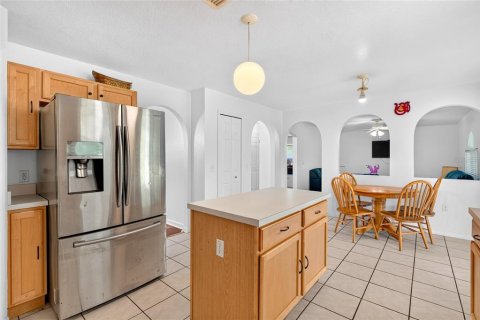 Villa ou maison à vendre à Ocala, Floride: 4 chambres, 206.24 m2 № 2201988 - photo 17