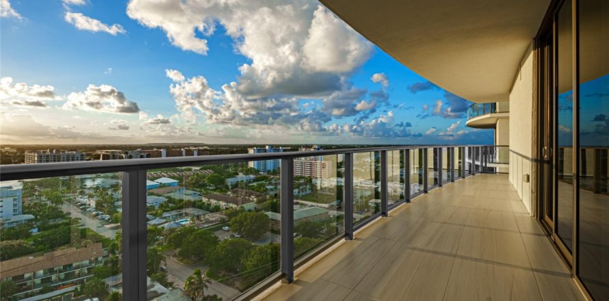 Condo in Pompano Beach, Florida, 3 bedrooms  № 787667