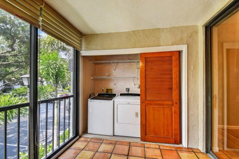 Condo in Boynton Beach, Florida, 3 bedrooms № 2242067 - photo 10