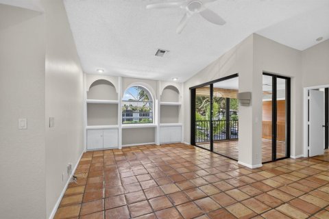 Condo in Boynton Beach, Florida, 3 bedrooms № 2242067 - photo 6