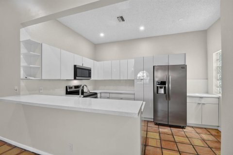 Condo in Boynton Beach, Florida, 3 bedrooms № 2242067 - photo 3