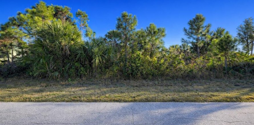 Terrain à Port Charlotte, Floride № 2225677