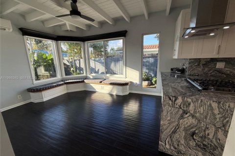 House in Pompano Beach, Florida 3 bedrooms, 137.77 sq.m. № 2027866 - photo 18