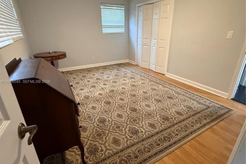 House in Pompano Beach, Florida 3 bedrooms, 137.77 sq.m. № 2027866 - photo 29