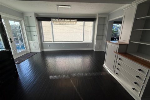 House in Pompano Beach, Florida 3 bedrooms, 137.77 sq.m. № 2027866 - photo 20