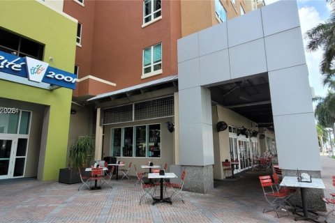 Condo in Miami, Florida, 2 bedrooms  № 2381585 - photo 20