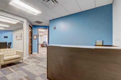Купить коммерческую недвижимость в Орландо, Флорида 278.24м2, № 1724986 - фото 2