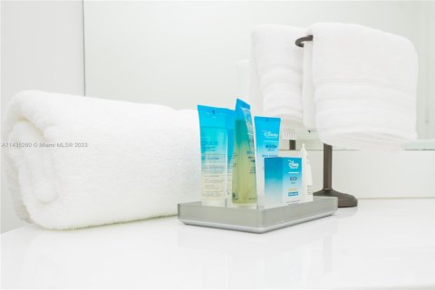 Condominio en alquiler en Miami, Florida, 2 dormitorios, 103.68 m2 № 1865007 - foto 26