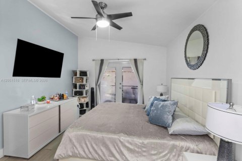 Villa ou maison à vendre à Hialeah, Floride: 3 chambres, 108.7 m2 № 2180052 - photo 6