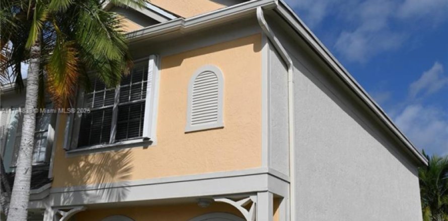Adosado en Weston, Florida 2 dormitorios, 103.12 m2 № 1943106