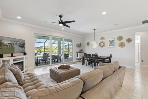 Villa ou maison à vendre à Melbourne, Floride: 4 chambres, 244.15 m2 № 1658629 - photo 8