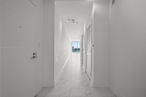 Copropriété à vendre à Sunny Isles Beach, Floride: 3 chambres, 158.4 m2 № 1743864 - photo 8