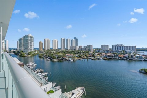 Copropriété à vendre à Sunny Isles Beach, Floride: 3 chambres, 158.4 m2 № 1743864 - photo 16