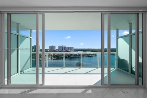 Copropriété à vendre à Sunny Isles Beach, Floride: 3 chambres, 158.4 m2 № 1743864 - photo 12