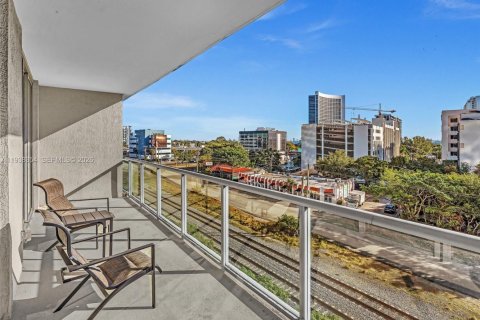 Снять в аренду кондоминиум в Майами, Флорида 1 спальня, 68.38м2, № 1996276 - фото 27