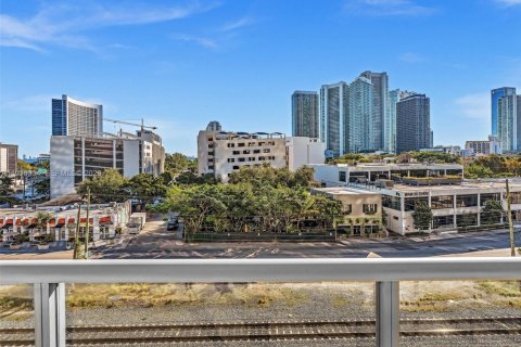 Снять в аренду кондоминиум в Майами, Флорида 1 спальня, 68.38м2, № 1996276 - фото 28