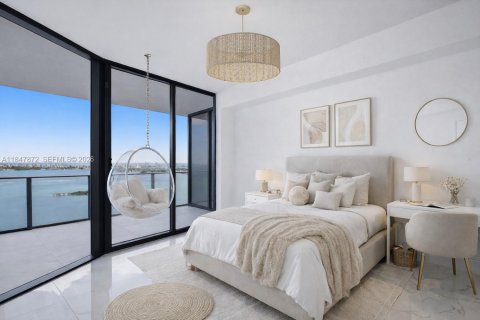 Condo in Miami, Florida, 2 bedrooms  № 2024321 - photo 7