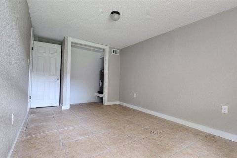 Immobilier commercial à louer à Port Richey, Floride: 96.99 m2 № 2381182 - photo 25