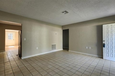 Immobilier commercial à louer à Port Richey, Floride: 96.99 m2 № 2381182 - photo 5