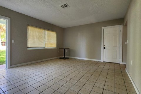 Immobilier commercial à louer à Port Richey, Floride: 96.99 m2 № 2381182 - photo 7