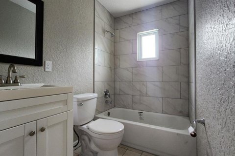 Immobilier commercial à louer à Port Richey, Floride: 96.99 m2 № 2381182 - photo 17