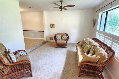 Casa en venta en Altamonte Springs, Florida, 4 dormitorios, 163.6 m2 № 1843297 - foto 5