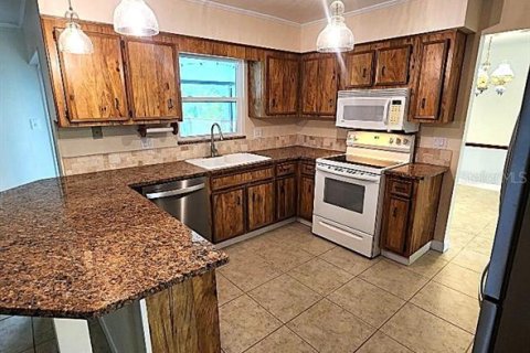 Casa en venta en Altamonte Springs, Florida, 4 dormitorios, 163.6 m2 № 1843297 - foto 10