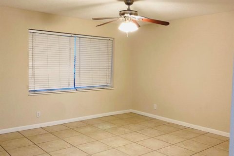 Appartement à louer à North Palm Beach, Floride: 1 chambre, 844.3 m2 № 2388455 - photo 5