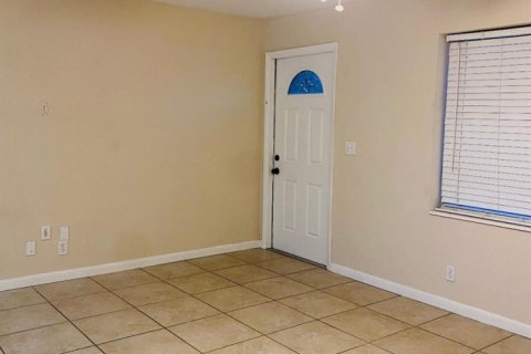 Appartement à louer à North Palm Beach, Floride: 1 chambre, 844.3 m2 № 2388455 - photo 3
