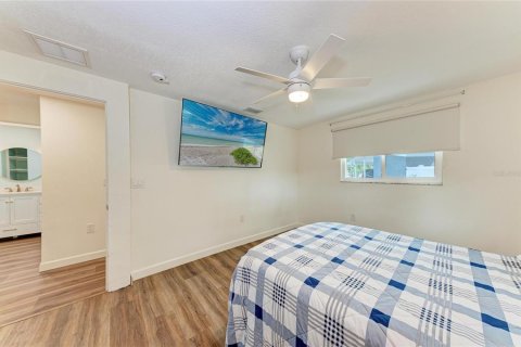 House in Sarasota, Florida 2 bedrooms, 105.91 sq.m. № 2204831 - photo 21