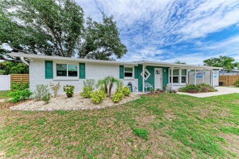 House in Sarasota, Florida 2 bedrooms, 105.91 sq.m. № 2204831 - photo 2