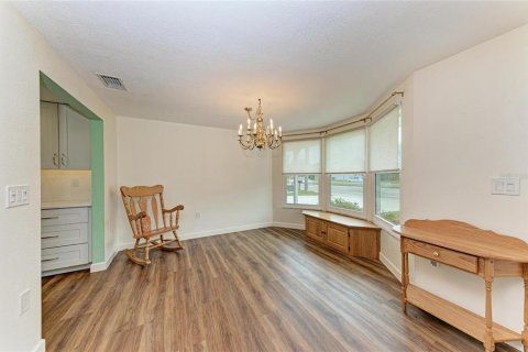 House in Sarasota, Florida 2 bedrooms, 105.91 sq.m. № 2204831 - photo 16