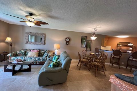 Condo in Saint Petersburg, Florida, 2 bedrooms  № 1775580 - photo 18