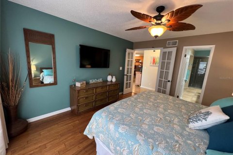 Condo in Saint Petersburg, Florida, 2 bedrooms  № 1775580 - photo 29