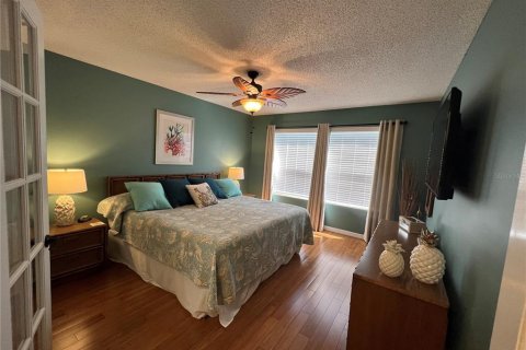 Condo in Saint Petersburg, Florida, 2 bedrooms  № 1775580 - photo 26