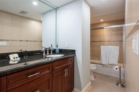 Condominio en venta en Hollywood, Florida, 2 dormitorios, 109.44 m2 № 2003963 - foto 22
