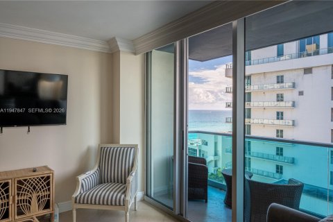 Condominio en venta en Hollywood, Florida, 2 dormitorios, 109.44 m2 № 2003963 - foto 6