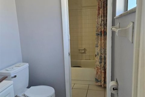 Casa en alquiler en North Port, Florida, 2 dormitorios, 132.66 m2 № 2215561 - foto 18
